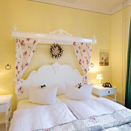 Schlosshotelgedern Экстерьер фото