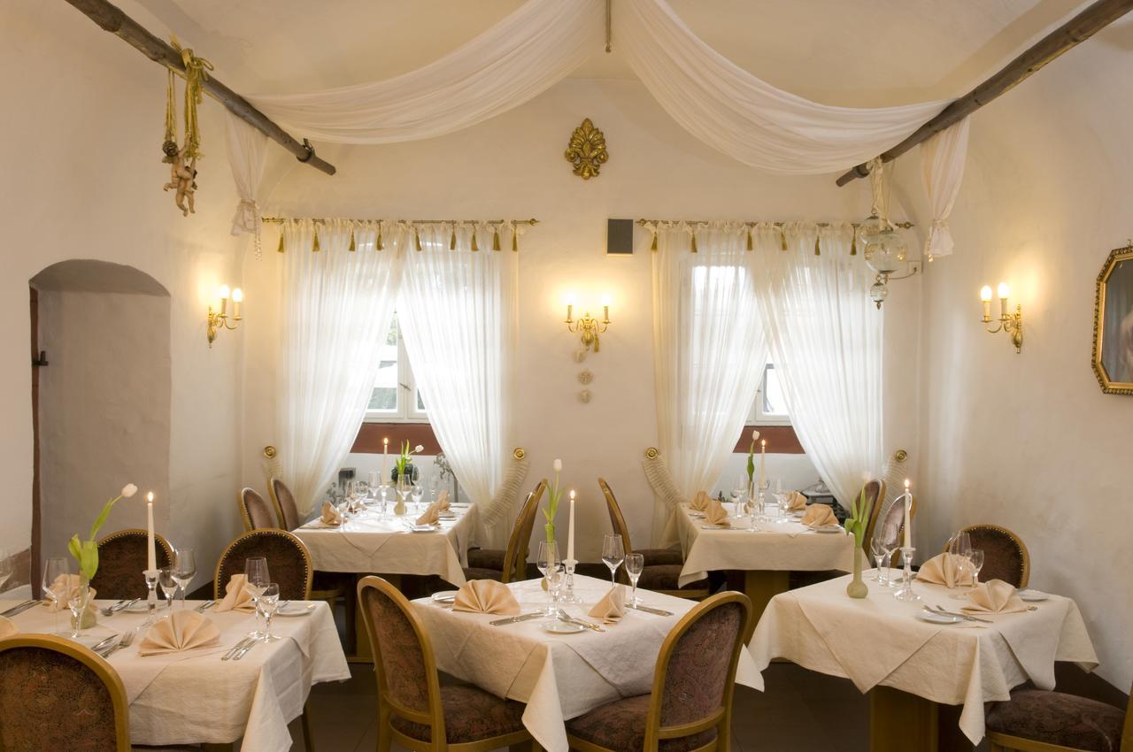 Schlosshotelgedern Экстерьер фото