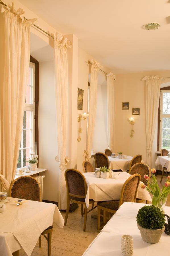 Schlosshotelgedern Экстерьер фото